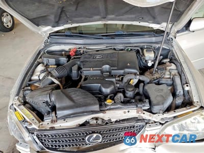 Zdjęcie 11 z 12 samochodu: 2004 LEXUS IS 300 VIN:JTHBD192740091229 - miniatura