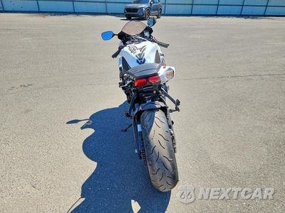 Czwarte zdjęcie samochodu z boku: 2024 SUZUKI GSX-R600 VIN:JS1GN7FA9R7100752 - miniatura