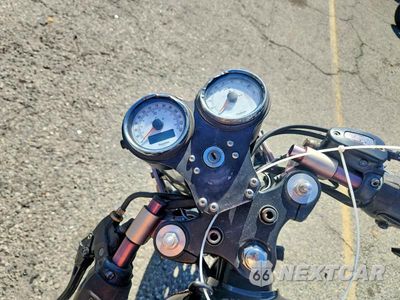 Zdjęcie 7 z 9 samochodu: 2013 TRIUMPH MOTORCYCLE THRUXTON VIN:SMT920K1XDT572030 - miniatura