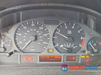 Zdjęcie 9 z 12 samochodu: 2003 BMW 325 XI VIN:WBAEU33453PM54926 - miniatura