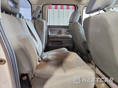 Zdjęcie 10 z 12 samochodu: 2005 DODGE DAKOTA QUAD SLT VIN:1D7HE48N35S304209 - miniatura