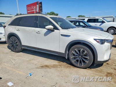 Czwarte zdjęcie samochodu z boku: 2024 MAZDA CX-90 PREMIUM VIN:JM3KKDHA0R1155637 - miniatura