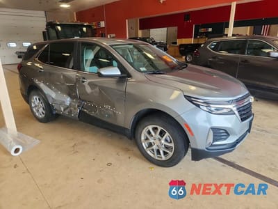 Czwarte zdjęcie samochodu z boku: 2023 CHEVROLET EQUINOX LT VIN:3GNAXUEG5PS171673 - miniatura