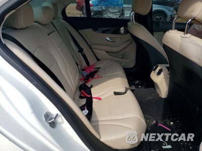 Zdjęcie 10 z 12 samochodu: 2015 MERCEDES-BENZ C 300 4MATIC VIN:55SWF4KB5FU062923 - miniatura