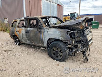 Czwarte zdjęcie samochodu z boku: 2011 TOYOTA 4RUNNER SR5 VIN:JTEBU5JR8B5075585 - miniatura