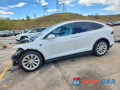 2018 TESLA MODEL X 5YJXCDE21JF112039 - główne zdjęcie licytacji z USA - miniatura