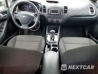 Zdjęcie 8 z 12 samochodu: 2017 KIA FORTE LX VIN:3KPFK4A73HE115508 - miniatura