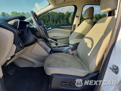 Zdjęcie 7 z 12 samochodu: 2017 FORD C-MAX SE VIN:1FADP5AU2HL104386 - miniatura