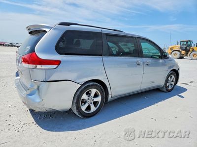 Trzecie zdjęcie samochodu z tyłu: 2011 TOYOTA SIENNA LE VIN:5TDKK3DC8BS165805 - miniatura