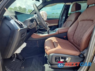 Zdjęcie 7 z 12 samochodu: 2025 BMW X5 XDRIVE40I VIN:5UX23EU07S9X85461 - miniatura
