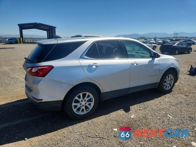 Trzecie zdjęcie samochodu z tyłu: 2018 CHEVROLET EQUINOX LT VIN:3GNAXSEV8JS556235 - miniatura