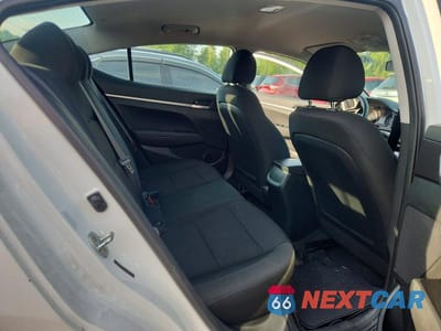 Zdjęcie 10 z 12 samochodu: 2019 HYUNDAI ELANTRA SE VIN:5NPD74LF1KH485713 - miniatura