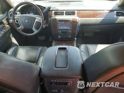 Zdjęcie 8 z 13 samochodu: 2013 GMC YUKON XL DENALI VIN:1GKS2MEF0DR304863 - miniatura