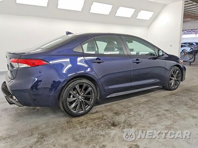 Trzecie zdjęcie samochodu z tyłu: 2026 TOYOTA COROLLA SE VIN:5YFP4MCE4TP255360 - miniatura