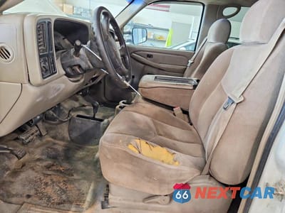 Zdjęcie 7 z 12 samochodu: 2005 GMC SIERRA K2500 HEAVY DUTY VIN:1GTHK23U05F847676 - miniatura