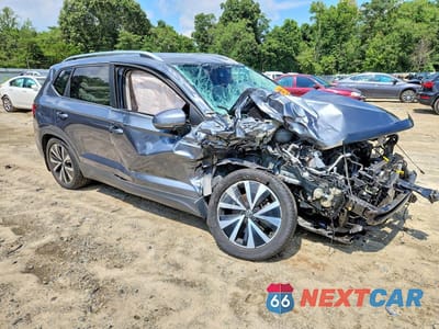Czwarte zdjęcie samochodu z boku: 2023 VOLKSWAGEN TAOS SE VIN:3VVYX7B21PM317302 - miniatura