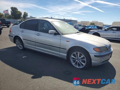 Czwarte zdjęcie samochodu z boku: 2003 BMW 325 I VIN:WBAAZ334X3PH30021 - miniatura