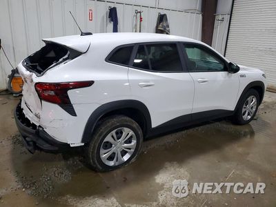 Trzecie zdjęcie samochodu z tyłu: 2025 CHEVROLET TRAX LS VIN:KL77LFEPXSC096863 - miniatura