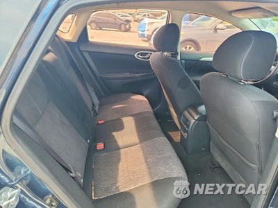 Zdjęcie 10 z 12 samochodu: 2014 NISSAN SENTRA S VIN:3N1AB7AP5EL654427 - miniatura