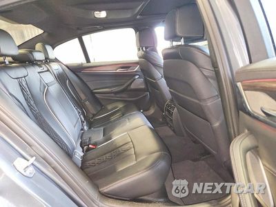 Zdjęcie 10 z 12 samochodu: 2019 BMW M550XI VIN:WBAJB9C54KB288622 - miniatura