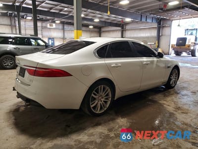 Trzecie zdjęcie samochodu z tyłu: 2016 JAGUAR XF PRESTIGE VIN:SAJBK4BV3GCY12423 - miniatura