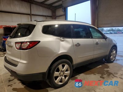 Trzecie zdjęcie samochodu z tyłu: 2016 CHEVROLET TRAVERSE LT VIN:1GNKVGKD3GJ184963 - miniatura