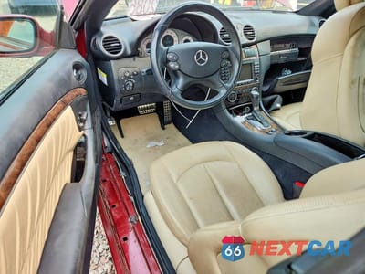 Zdjęcie 8 z 13 samochodu: 2009 MERCEDES-BENZ CLK 550 VIN:WDBTK72F69T102530 - miniatura
