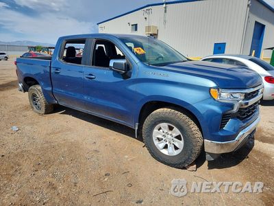 Czwarte zdjęcie samochodu z boku: 2024 CHEVROLET SILVERADO K1500 LT VIN:1GCPDDEK1RZ280640 - miniatura