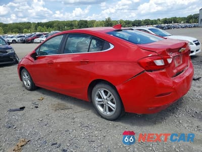 Drugie zdjęcie samochodu z przodu: 2017 CHEVROLET CRUZE LT VIN:1G1BE5SM2H7189477 - miniatura