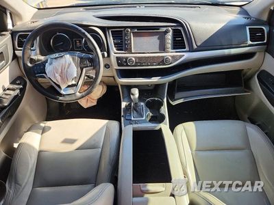 Zdjęcie 8 z 14 samochodu: 2015 TOYOTA HIGHLANDER XLE VIN:5TDJKRFH2FS095313 - miniatura