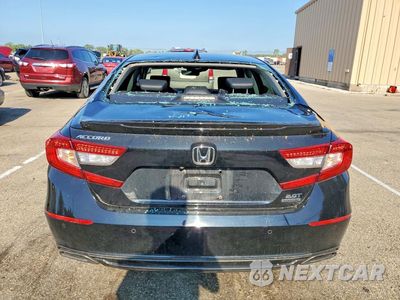 Zdjęcie 6 z 12 samochodu: 2018 HONDA ACCORD TOURING VIN:1HGCV2F94JA024590 - miniatura