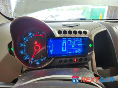 Zdjęcie 9 z 13 samochodu: 2013 CHEVROLET SONIC LTZ VIN:1G1JE6SG8D4188471 - miniatura