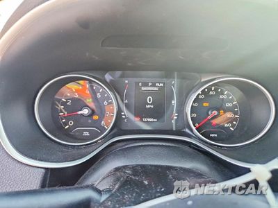 Zdjęcie 9 z 12 samochodu: 2018 JEEP COMPASS LATITUDE VIN:3C4NJDBB4JT483697 - miniatura