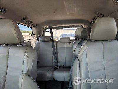 Zdjęcie 10 z 13 samochodu: 2012 TOYOTA SIENNA XLE 8-PASSENGER VIN:5TDYK3DC7CS226721 - miniatura