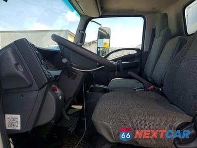 Zdjęcie 7 z 13 samochodu: 2024 ISUZU NPR HD BOX TRUCK VIN:54DC4W1D0RS211105 - miniatura