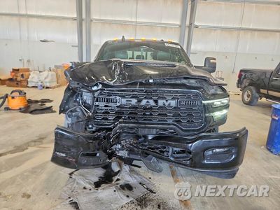 Piąte zdjęcie samochodu w środku: 2026 RAM 2500 LIMITED VIN:3C63R5TL6TG217579 - miniatura