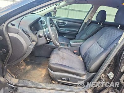 Zdjęcie 7 z 12 samochodu: 2016 NISSAN ALTIMA 2.5 S VIN:1N4AL3AP3GN342943 - miniatura