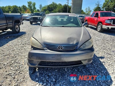 Piąte zdjęcie samochodu w środku: 2006 TOYOTA CAMRY LE VIN:4T1BE32K46U730078 - miniatura
