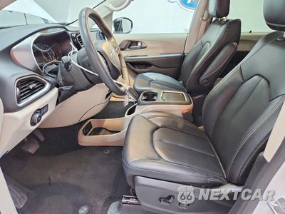 Zdjęcie 7 z 13 samochodu: 2024 CHRYSLER PACIFICA TOURING L VIN:2C4RC1BG7RR165481 - miniatura