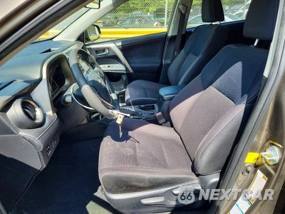 Zdjęcie 7 z 13 samochodu: 2015 TOYOTA RAV4 XLE VIN:JTMRFREVXFD154599 - miniatura