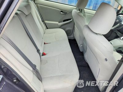Zdjęcie 10 z 12 samochodu: 2012 TOYOTA PRIUS TWO VIN:JTDKN3DU3C1507031 - miniatura