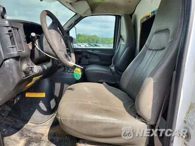 Zdjęcie 7 z 12 samochodu: 2014 GMC SAVANA BOX TRUCK VIN:1GDY72CA5E1908911 - miniatura