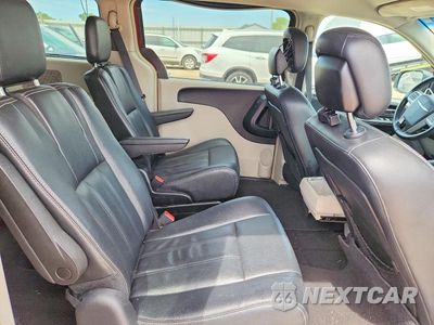 Zdjęcie 11 z 13 samochodu: 2015 CHRYSLER TOWN & COUNTRY TOURING VIN:2C4RC1BG0FR715227 - miniatura
