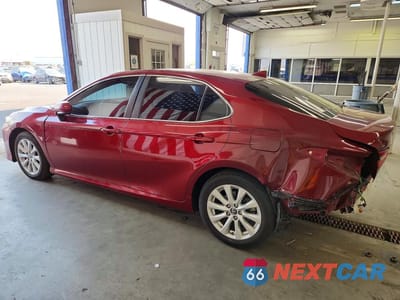 Drugie zdjęcie samochodu z przodu: 2019 TOYOTA CAMRY LE VIN:4T1B11HK0KU757487 - miniatura