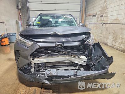 Piąte zdjęcie samochodu w środku: 2024 TOYOTA RAV4 XLE VIN:2T3P1RFV6RC481451 - miniatura
