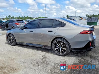 Drugie zdjęcie samochodu z przodu: 2025 BMW 530 I VIN:WBA43FJ00SCU10158 - miniatura