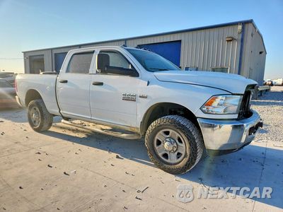 Czwarte zdjęcie samochodu z boku: 2014 RAM 2500 ST VIN:3C6UR5CJ0EG141203 - miniatura