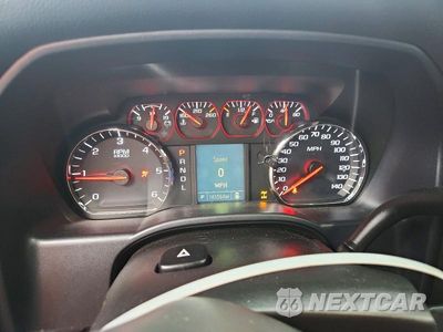Zdjęcie 9 z 13 samochodu: 2018 CHEVROLET SILVERADO K1500 VIN:3GCUKNEH2JG150695 - miniatura