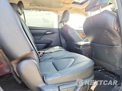 Zdjęcie 11 z 13 samochodu: 2023 TOYOTA HIGHLANDER XLE VIN:5TDKDRAH9PS516872 - miniatura