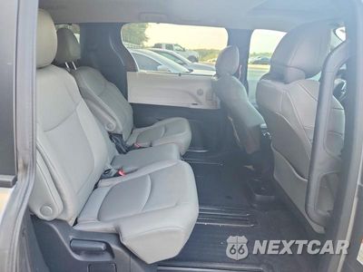 Zdjęcie 10 z 12 samochodu: 2026 TOYOTA SIENNA XLE 8-PASSENGER VIN:5TDYRKEC3TS295149 - miniatura